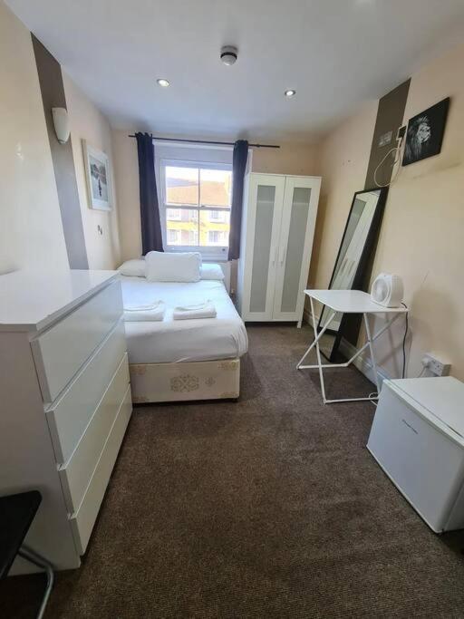 Lovely En-Suite Bedroom London Exterior photo